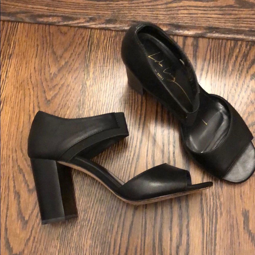 Black leather sandals